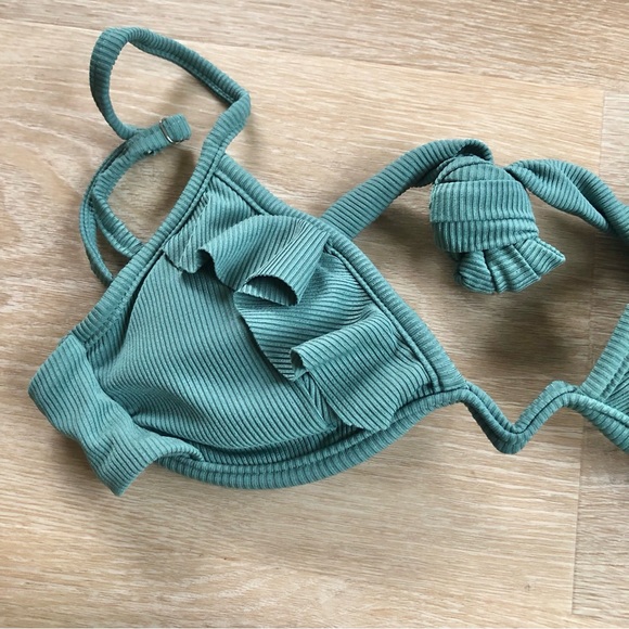 Zaful Ribbed Frill Bikini - Picture 6 of 8